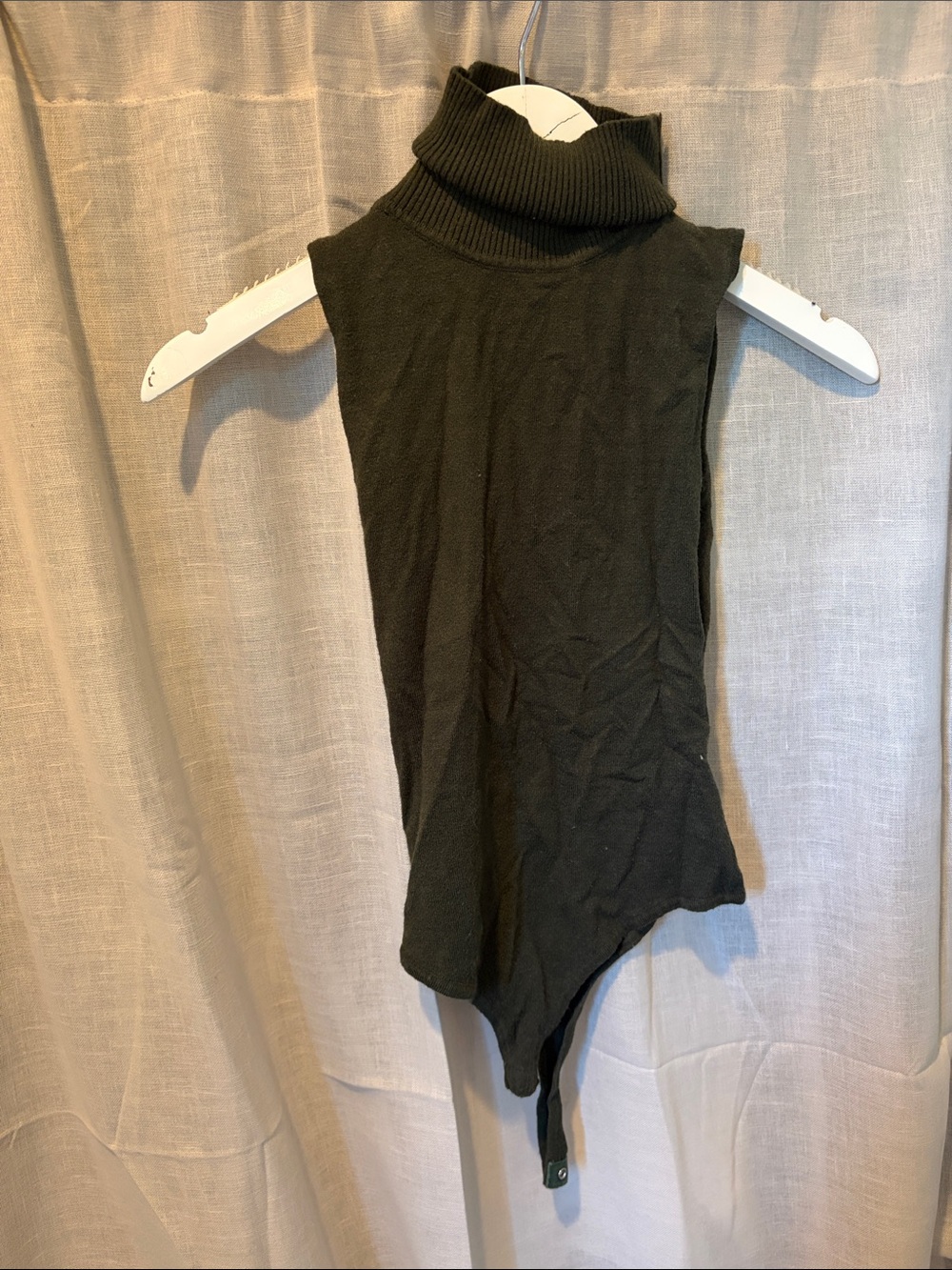 Sleeveless Turtleneck Bodysuit - forest green